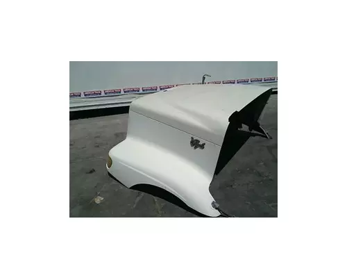 INTERNATIONAL 9200 Hood