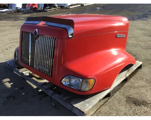 INTERNATIONAL 9200 Hood