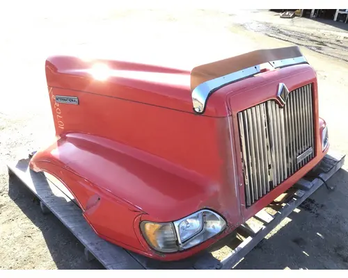 INTERNATIONAL 9200 Hood