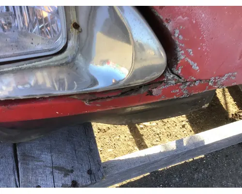 INTERNATIONAL 9200 Hood