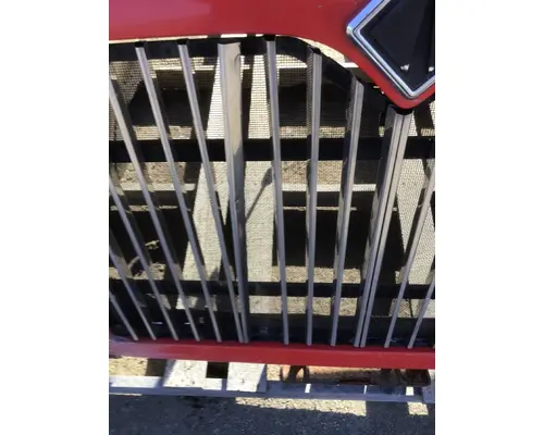 INTERNATIONAL 9200 Hood