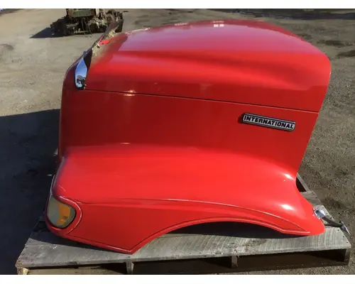 INTERNATIONAL 9200 Hood