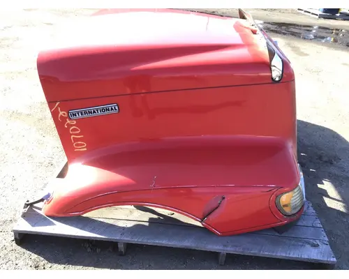 INTERNATIONAL 9200 Hood
