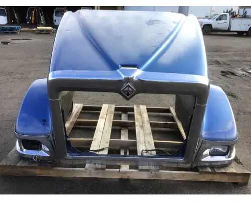 INTERNATIONAL 9200 Hood