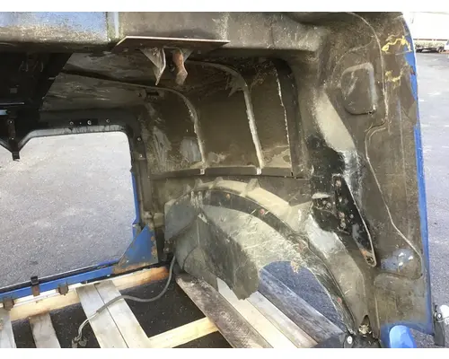 INTERNATIONAL 9200 Hood