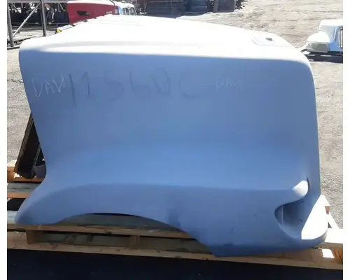 INTERNATIONAL 9200 Hood