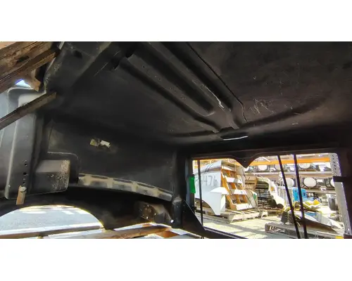 INTERNATIONAL 9200 Hood