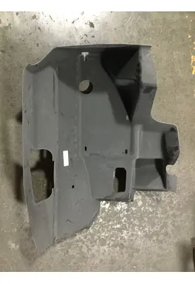 INTERNATIONAL 9200 Inner Fender