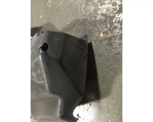 INTERNATIONAL 9200 Inner Fender