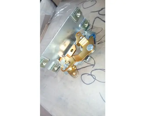 INTERNATIONAL 9200 Latches and Locks