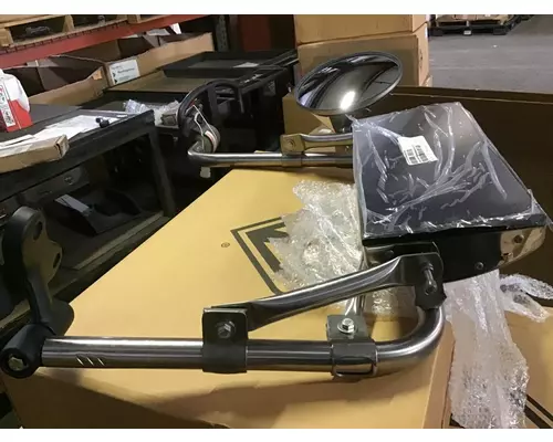 INTERNATIONAL 9200 Mirror (Side View)