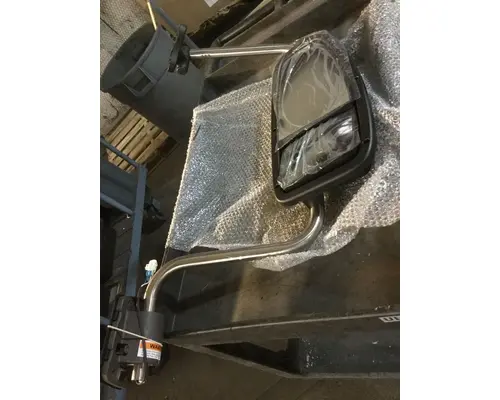 INTERNATIONAL 9200 Mirror (Side View)