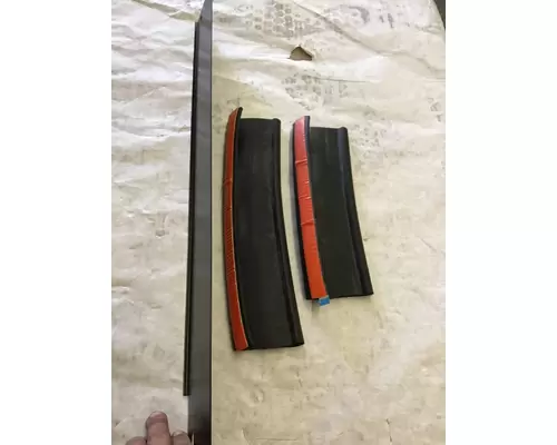 INTERNATIONAL 9200 Miscellaneous Parts