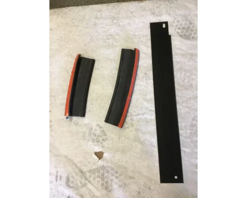 INTERNATIONAL 9200 Radiator Core Support