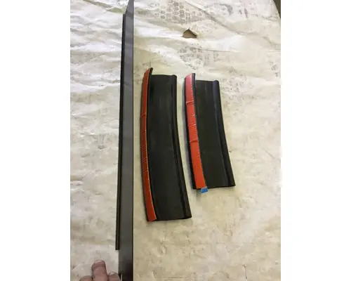 INTERNATIONAL 9200 Radiator Core Support