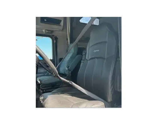 INTERNATIONAL 9200 SEAT, FRONT