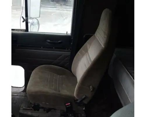 INTERNATIONAL 9200 SEAT, FRONT