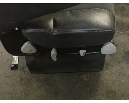 INTERNATIONAL 9200 Seat, Front