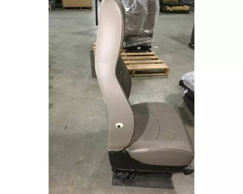 INTERNATIONAL 9200 Seat, Front