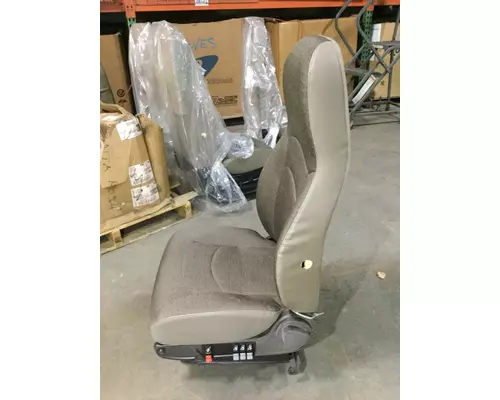 INTERNATIONAL 9200 Seat, Front