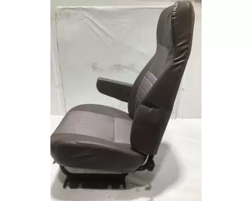 INTERNATIONAL 9200 Seat, Front