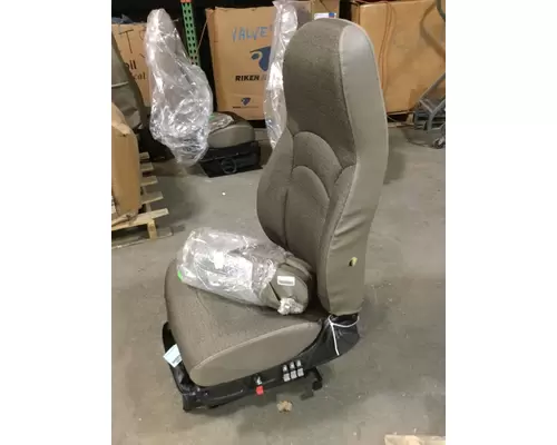 INTERNATIONAL 9200 Seat