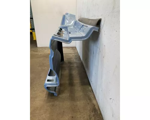 INTERNATIONAL 9200 Side Fairing
