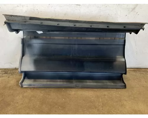 INTERNATIONAL 9200 Side Fairing