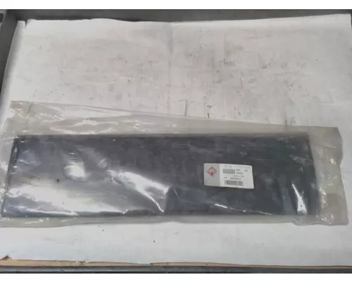 INTERNATIONAL 9200 Side Fairing