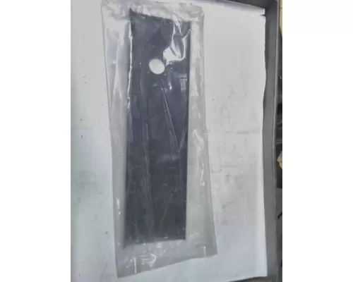 INTERNATIONAL 9200 Side Fairing
