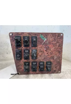 INTERNATIONAL 9200 Switch Panel