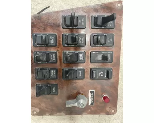 INTERNATIONAL 9200 Switch Panel