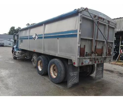 INTERNATIONAL 9200 WHOLE TRUCK FOR RESALE