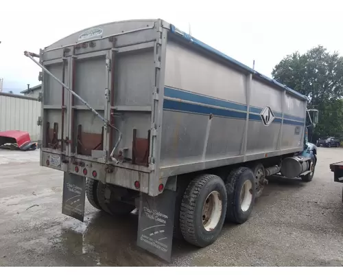 INTERNATIONAL 9200 WHOLE TRUCK FOR RESALE