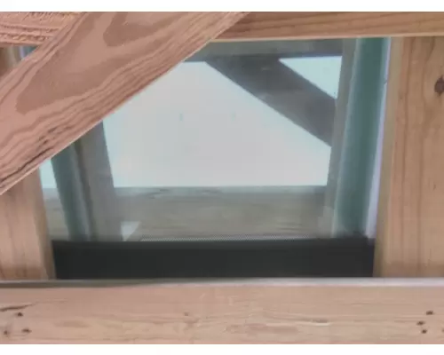 INTERNATIONAL 9200 Windshield Glass