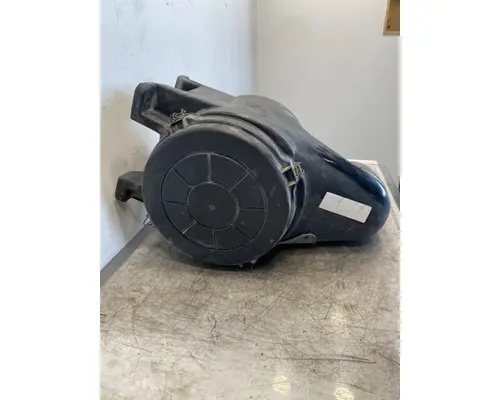 INTERNATIONAL 9200i Air Cleaner