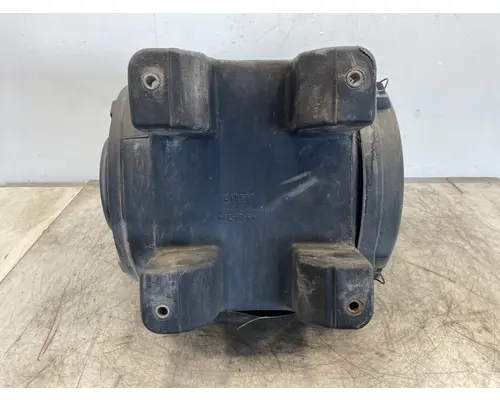 INTERNATIONAL 9200i Air Cleaner