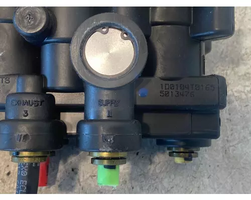 INTERNATIONAL 9200i Brake Proportioning Valve