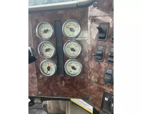 INTERNATIONAL 9200i Cab