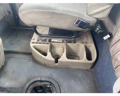 INTERNATIONAL 9200i Cab