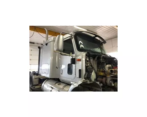 INTERNATIONAL 9200i Cab