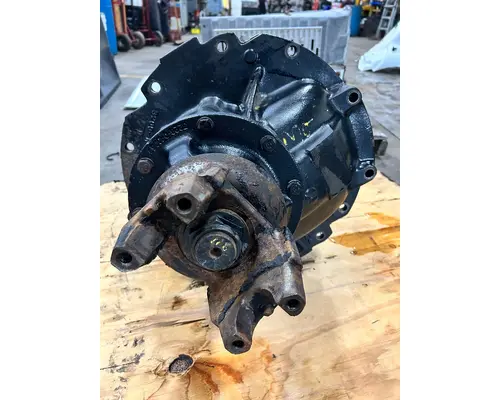 INTERNATIONAL 9200i Cutoff Assembly (Complete With Axles)