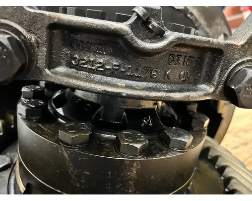 INTERNATIONAL 9200i Cutoff Assembly (Complete With Axles)