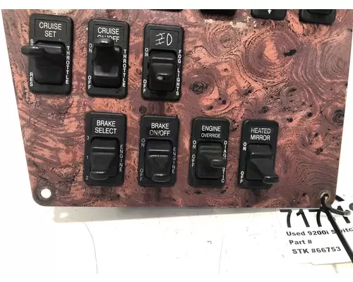 INTERNATIONAL 9200i Dash  Console Switch