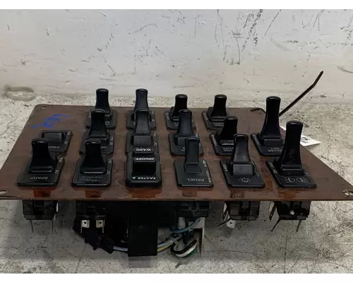 INTERNATIONAL 9200i Dash  Console Switch