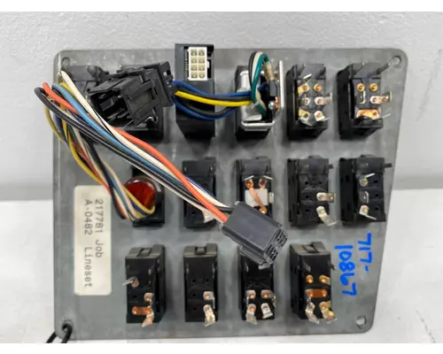 INTERNATIONAL 9200i Dash  Console Switch