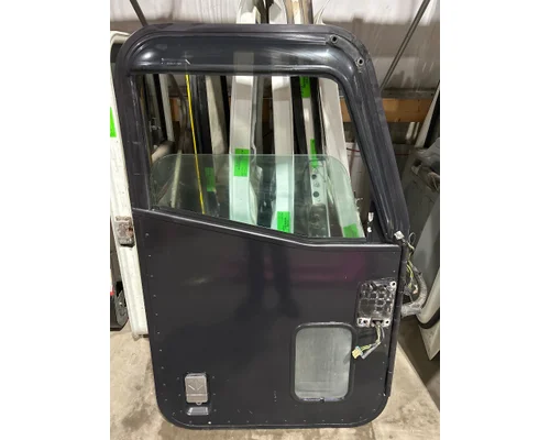 INTERNATIONAL 9200i Door Assembly, Front