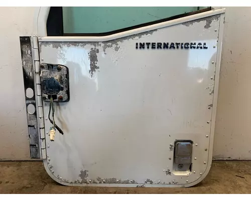 INTERNATIONAL 9200i Door