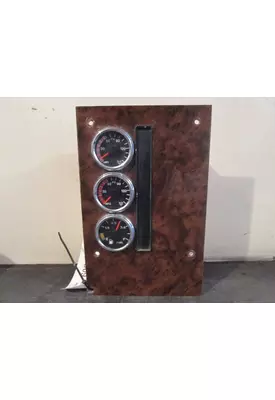 INTERNATIONAL 9200i Gauge Panel