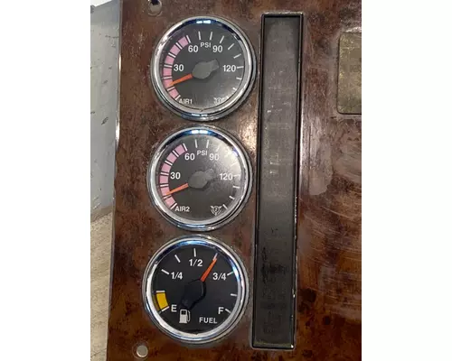 INTERNATIONAL 9200i Gauge Panel